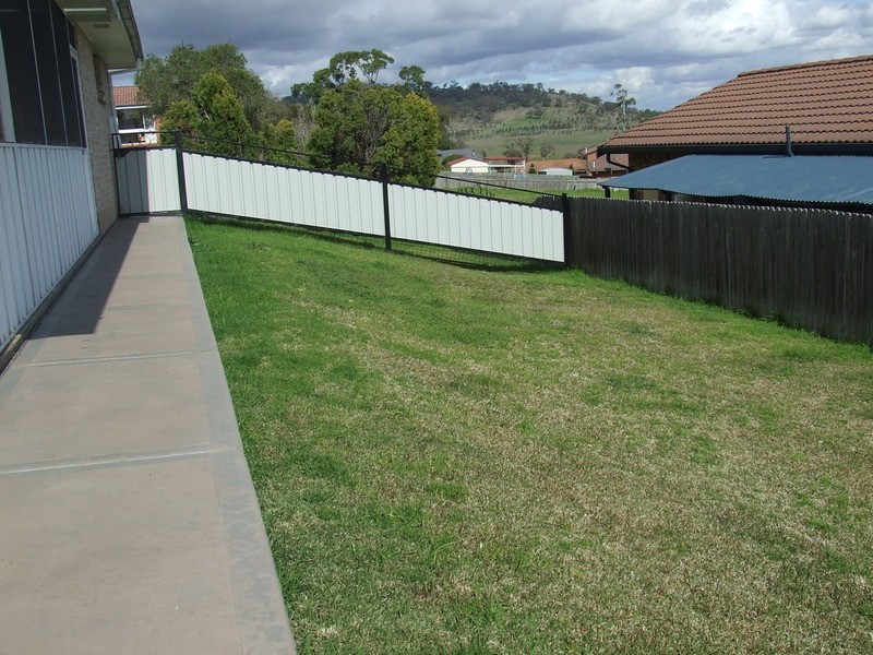 16 McLeod Street, Aberdeen NSW 2336