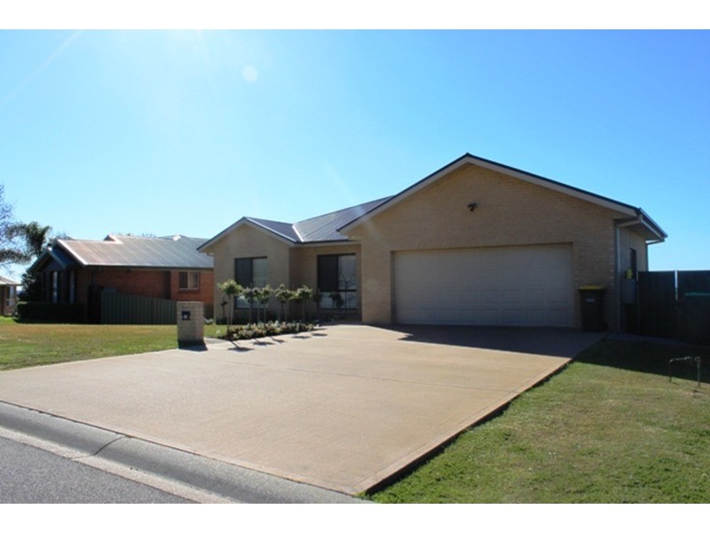 22 Bloodwood Road, Muswellbrook NSW 2333