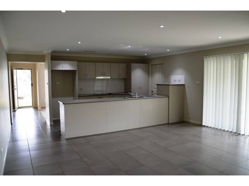 17 Dixon Circuit, Muswellbrook NSW 2333