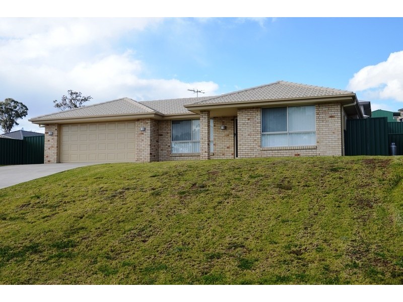 17 Dixon Circuit, Muswellbrook NSW 2333