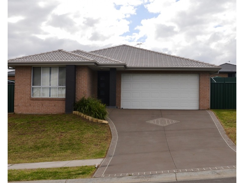 22 Wattle Street, Muswellbrook NSW 2333