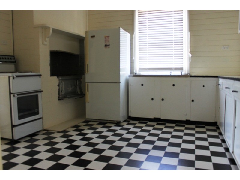 37 Bligh Street, Muswellbrook NSW 2333