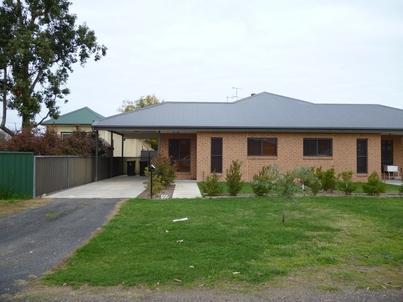 1/11 Nandowra Street, Aberdeen NSW 2336