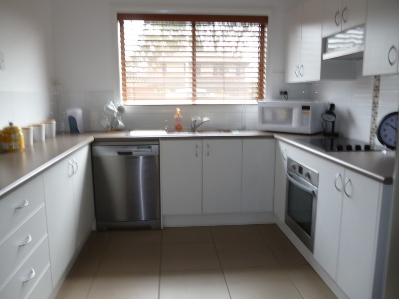2/11 Nandowra Street, Aberdeen NSW 2336