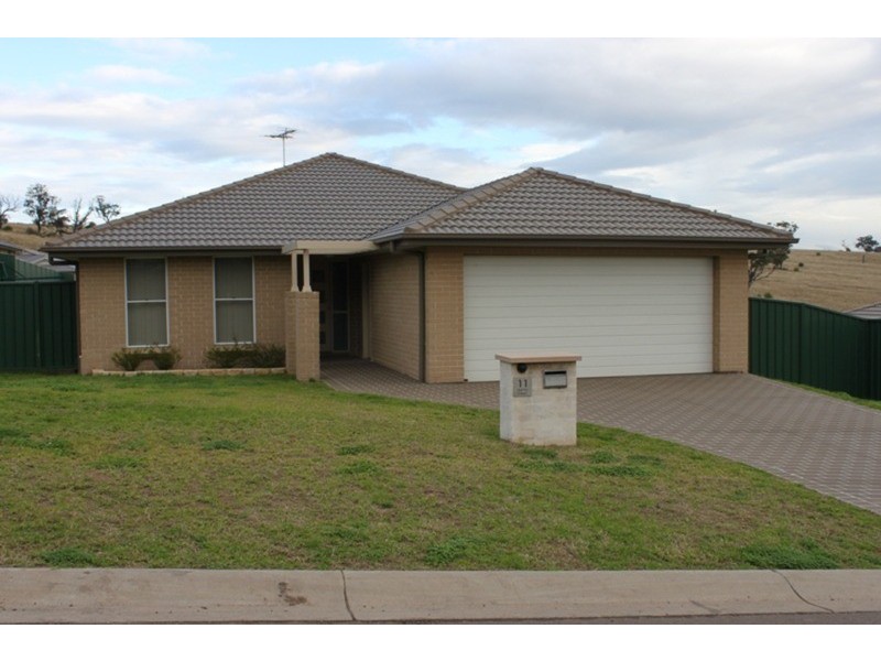 11 Wattle Street, Muswellbrook NSW 2333