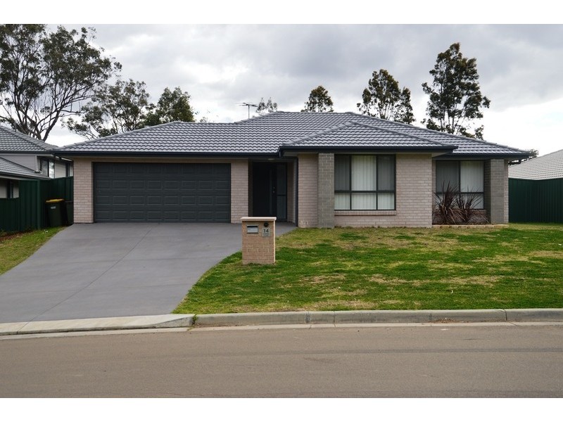 14 Lofberg Street, Muswellbrook NSW 2333