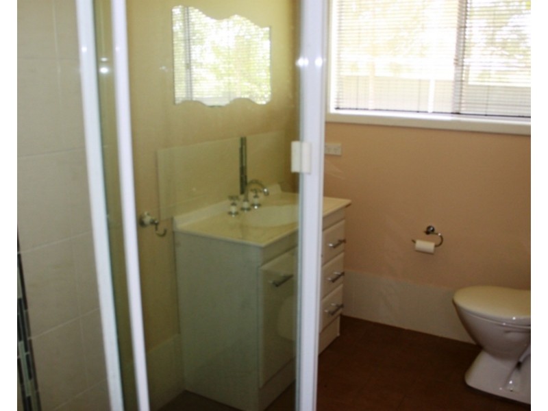 1/8 Midanga Avenue, Muswellbrook NSW 2333