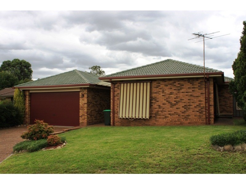 19 Peppermint Road, Muswellbrook NSW 2333