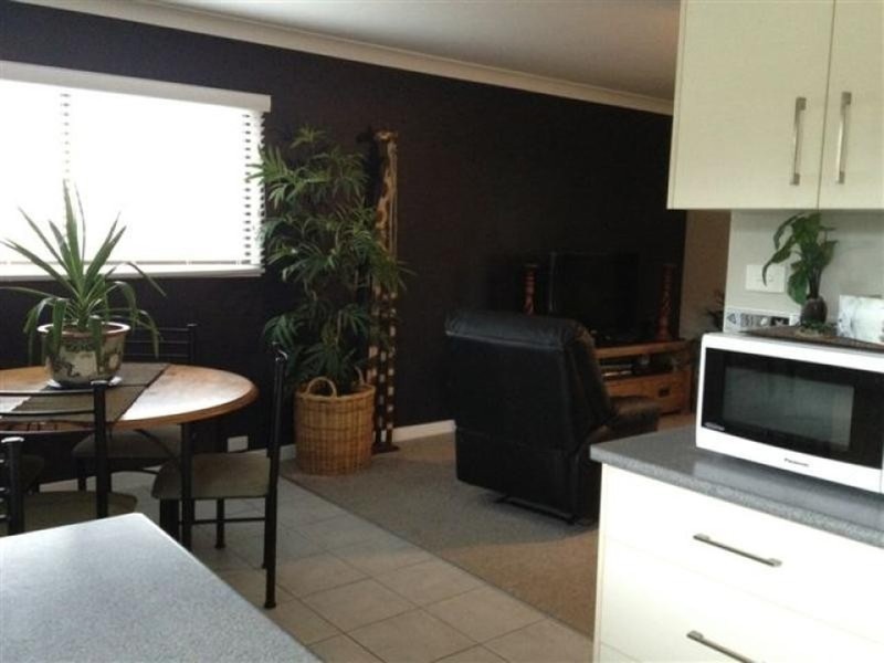 1 McLeod  Street, Aberdeen NSW 2336