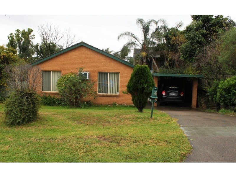 1A  Dalwood  Place, Muswellbrook NSW 2333