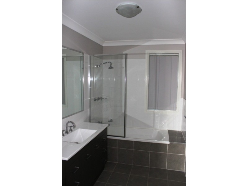 2/38 Chivers Circuit, Muswellbrook NSW 2333