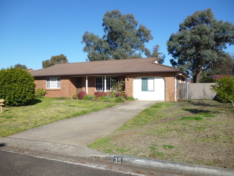 35 Towarri Street, Scone NSW 2337