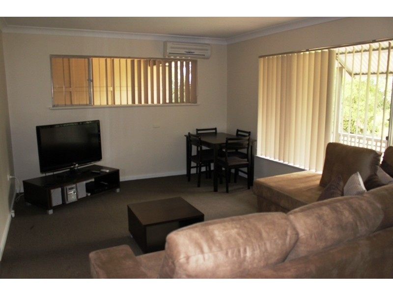 2/8 Midanga Avenue, Muswellbrook NSW 2333