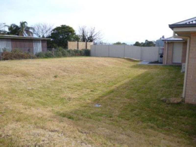 1/3 Alexander Close, Aberdeen NSW 2336