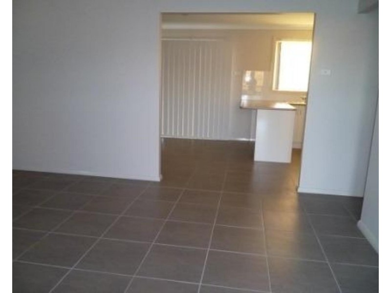 2/3 Alexander Close, Aberdeen NSW 2336
