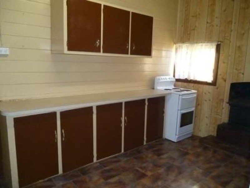 6 Mount Street, Aberdeen NSW 2336