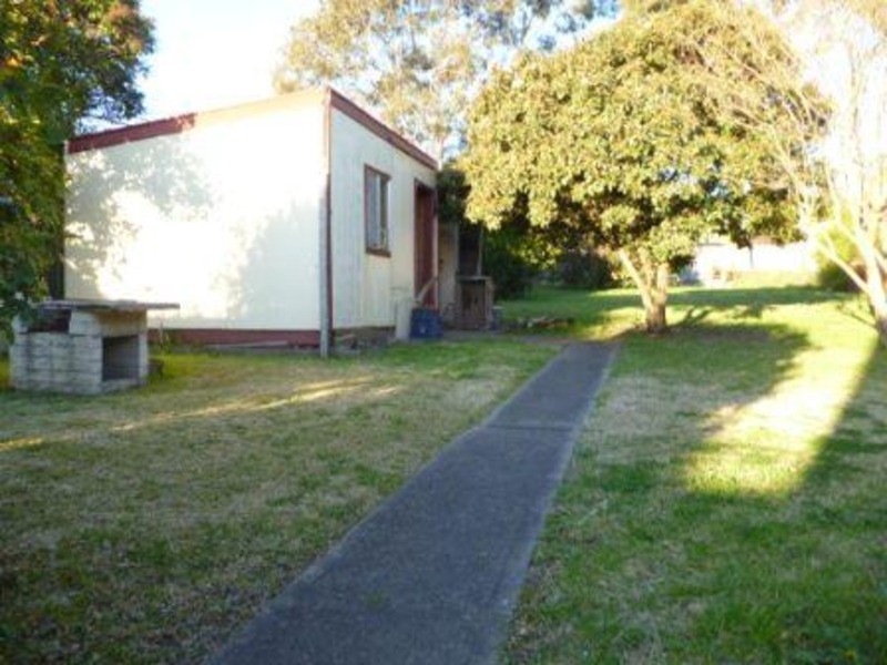6 Mount Street, Aberdeen NSW 2336