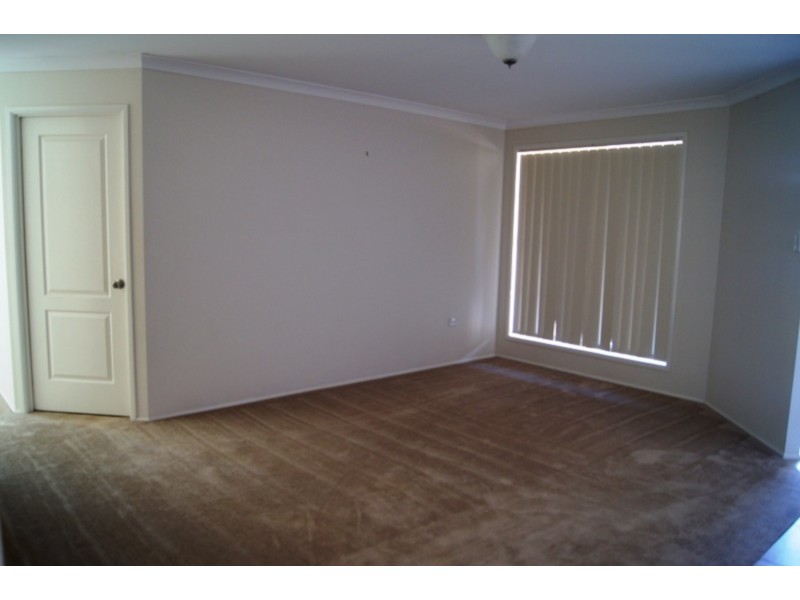 42 Claret Avenue, Muswellbrook NSW 2333