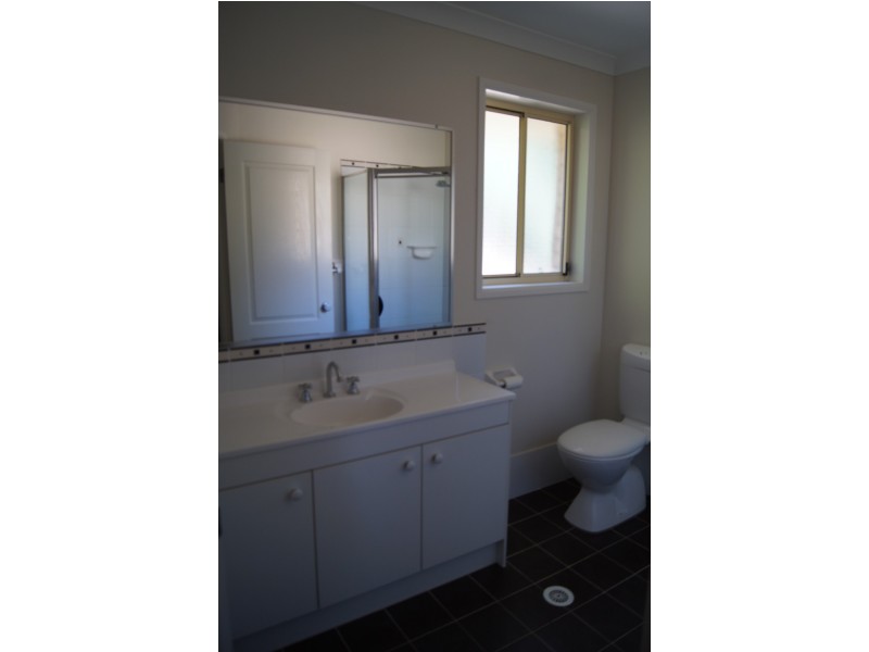 42 Claret Avenue, Muswellbrook NSW 2333