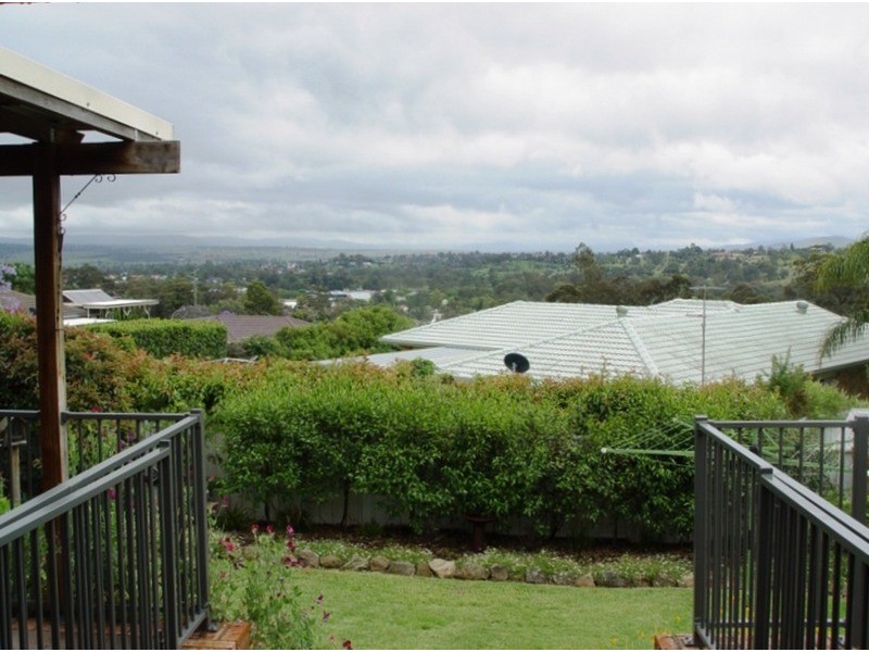 6 Bloodwood Road, Muswellbrook NSW 2333