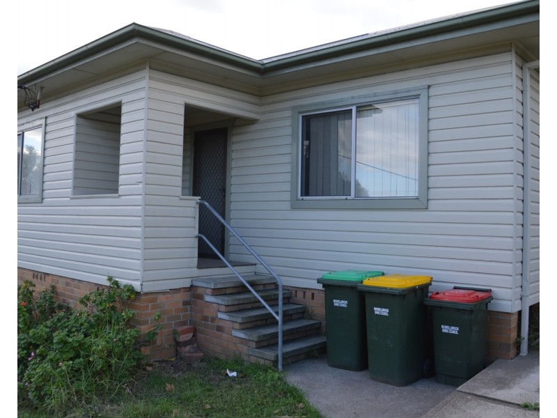 1/4 Campbell Street, Muswellbrook NSW 2333