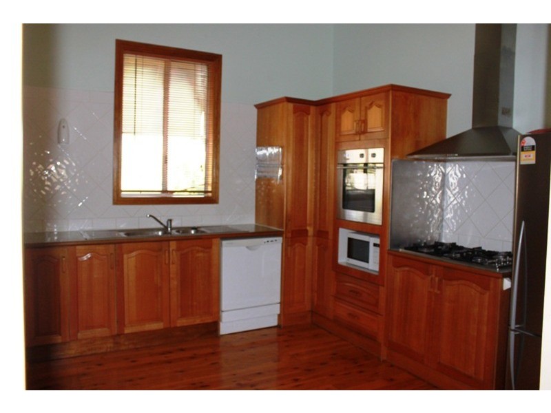 37 Carl  Street, Muswellbrook NSW 2333