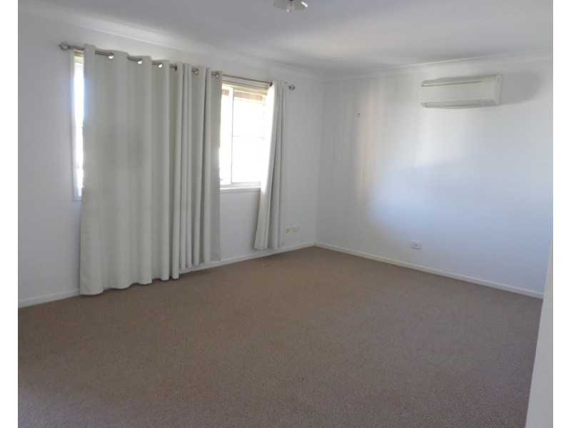 68 Macqueen Street, Aberdeen NSW 2336