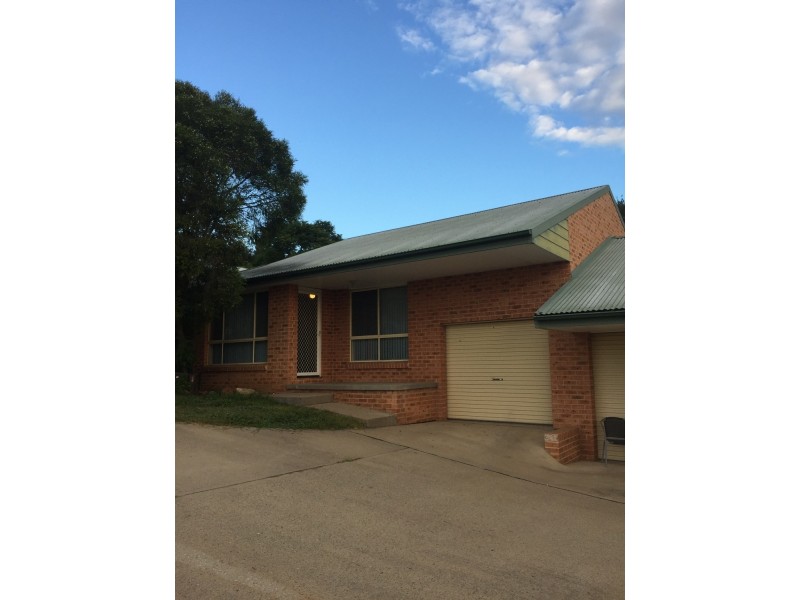 1/1A Kyuga Street, Aberdeen NSW 2336