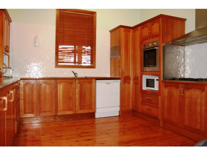 37 Carl Street, Muswellbrook NSW 2333