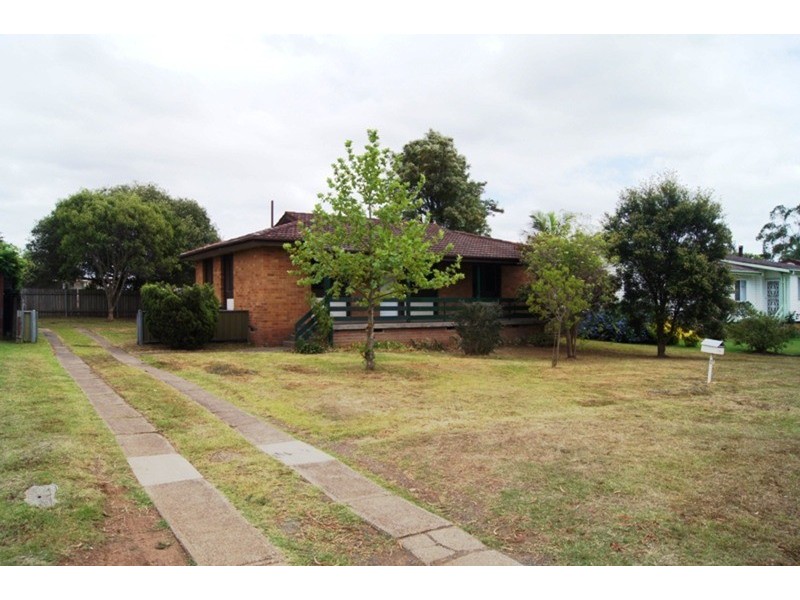 21 Osborn  Avenue, Muswellbrook NSW 2333