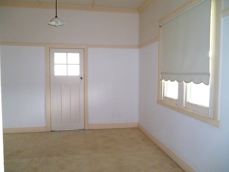 36 Perth Street, Aberdeen NSW 2336