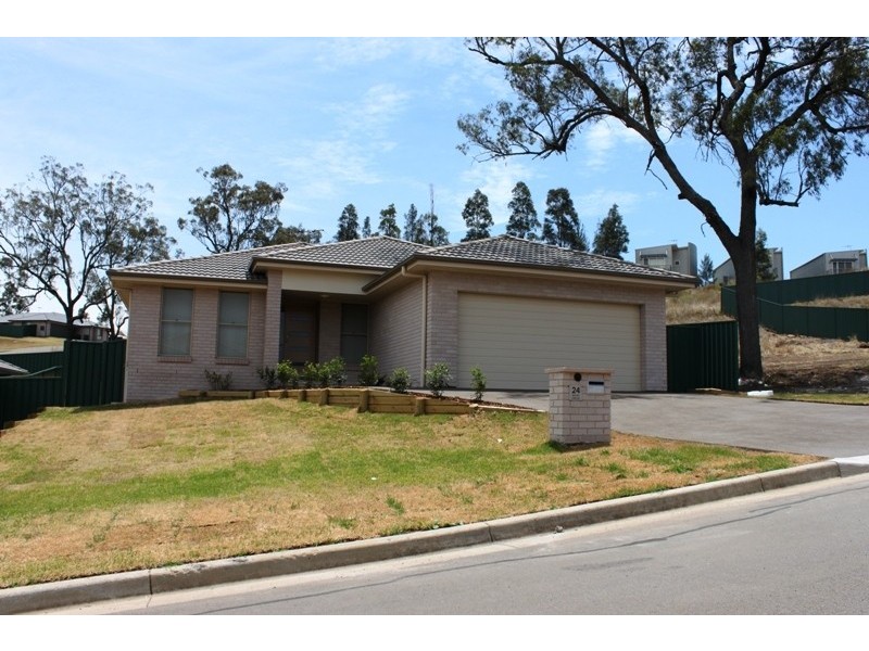 24 Dixon Circuit, Muswellbrook NSW 2333