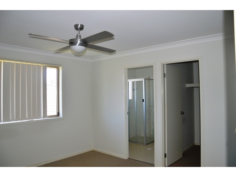 24 Dixon Circuit, Muswellbrook NSW 2333