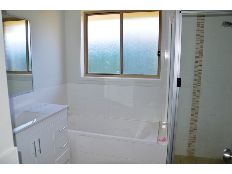 24 Dixon Circuit, Muswellbrook NSW 2333