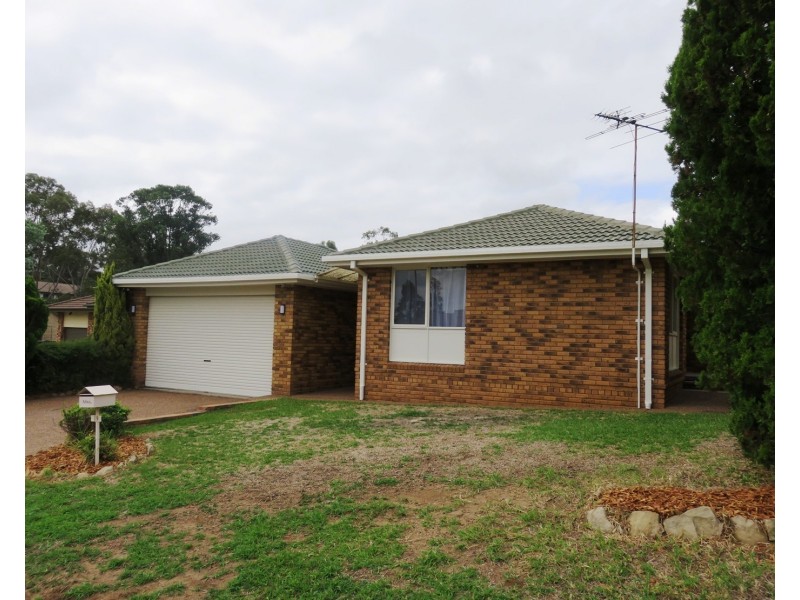 19 Peppermint Road, Muswellbrook NSW 2333