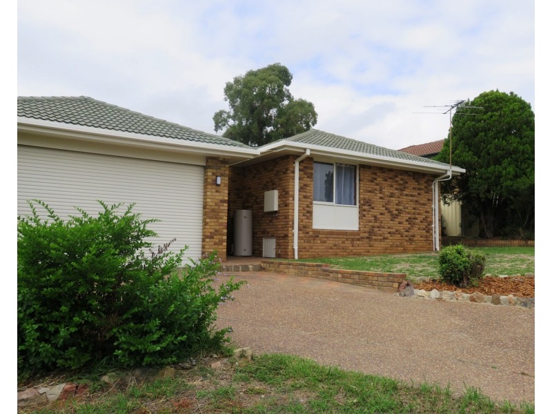 19 Peppermint Road, Muswellbrook NSW 2333