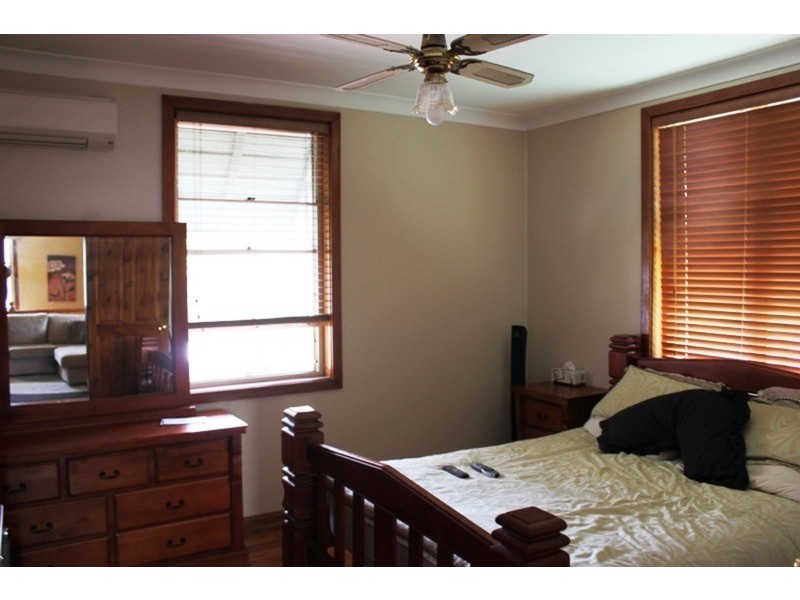 37 Carl  Street, Muswellbrook NSW 2333