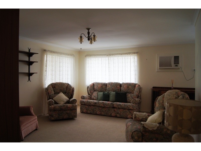 98 St. Andrews Street, Aberdeen NSW 2336