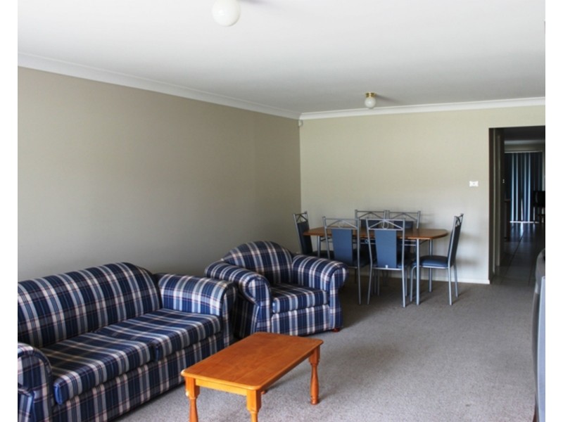 2/39A Rutherford Road, Muswellbrook NSW 2333