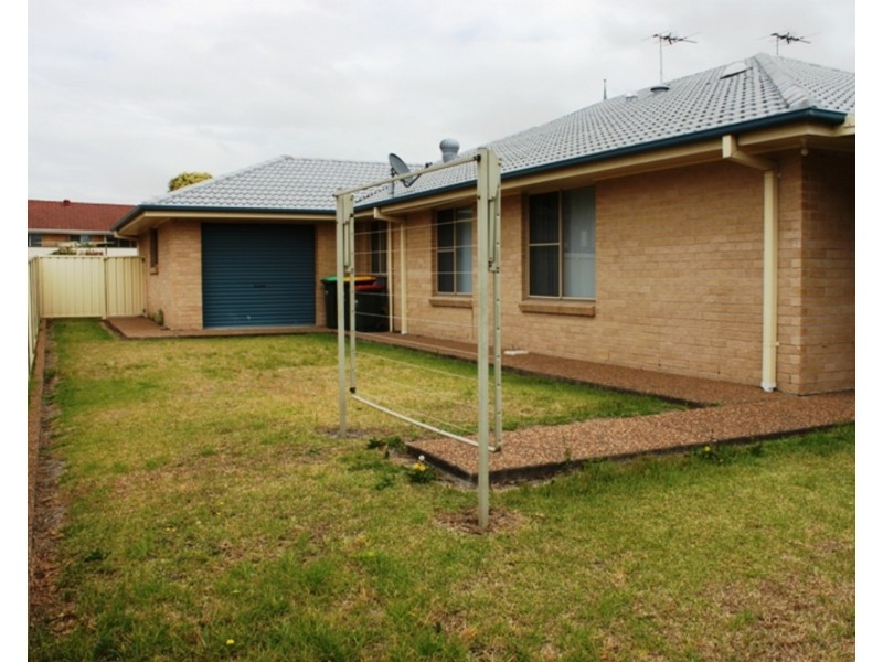 2/39A Rutherford Road, Muswellbrook NSW 2333