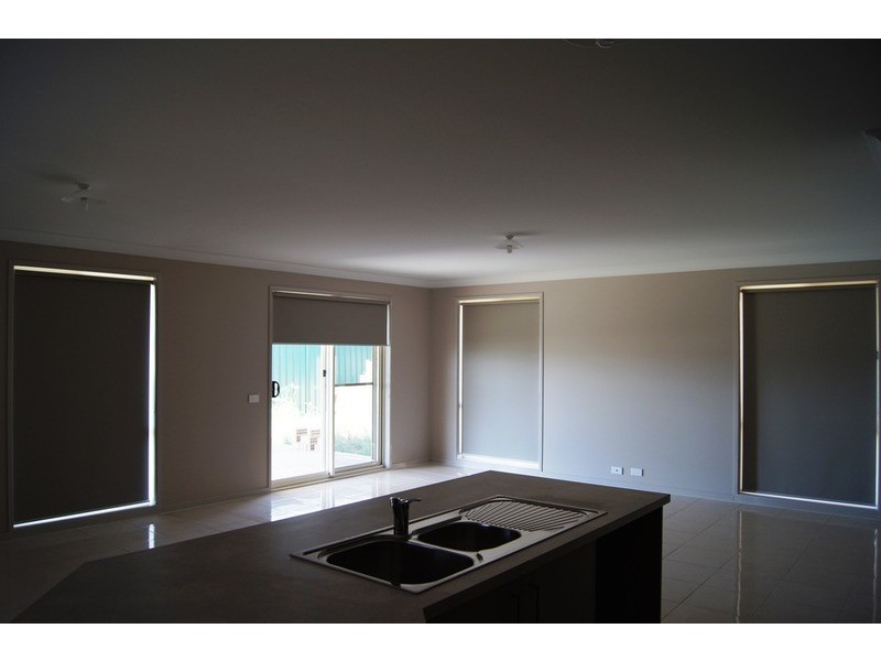 16 Cunningham Street, Muswellbrook NSW 2333