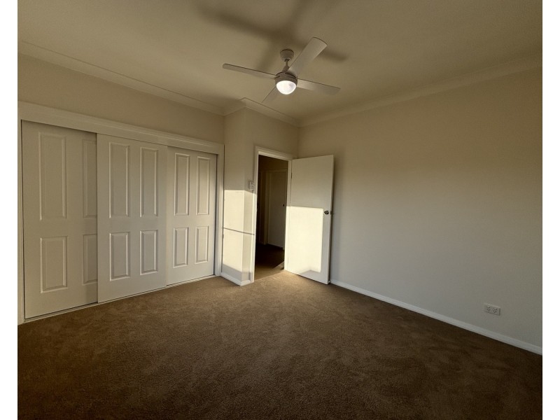 2/11 Nandowra Street, Aberdeen NSW 2336