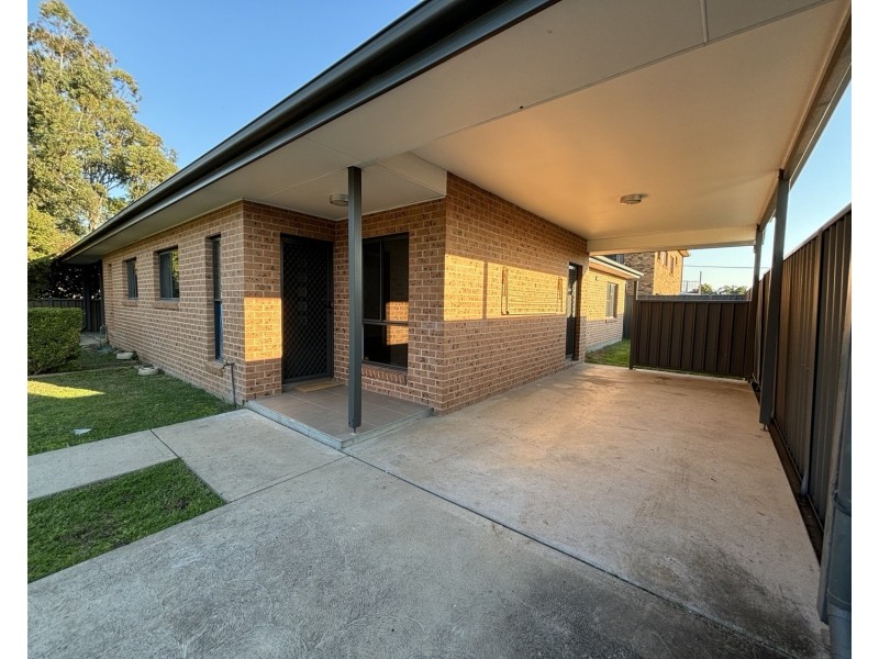 2/11 Nandowra Street, Aberdeen NSW 2336