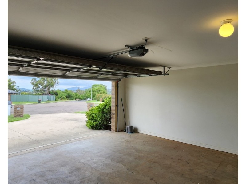 2/24 Fitzgerald Avenue, Muswellbrook NSW 2333