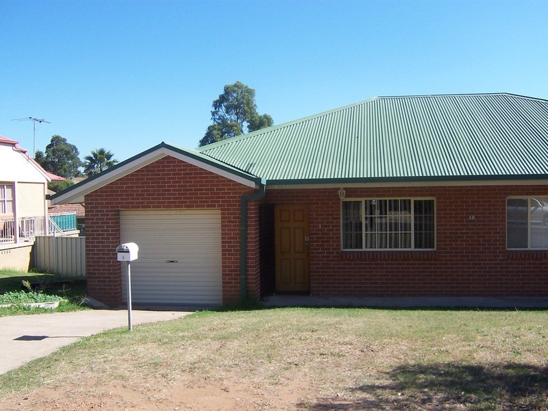 1/18 Peppermint Road, Muswellbrook NSW 2333