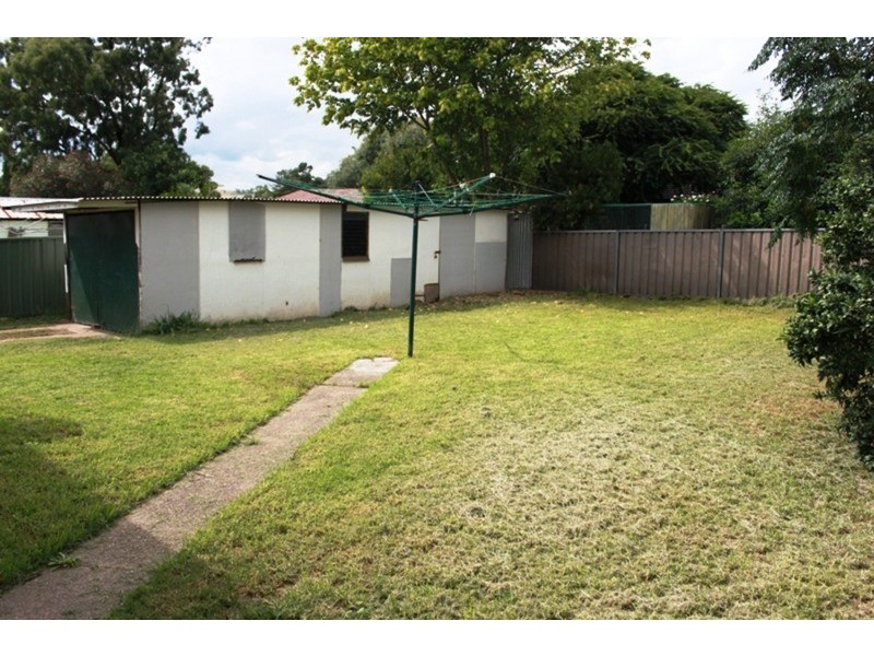 65 Tobruk Avenue, Muswellbrook NSW 2333