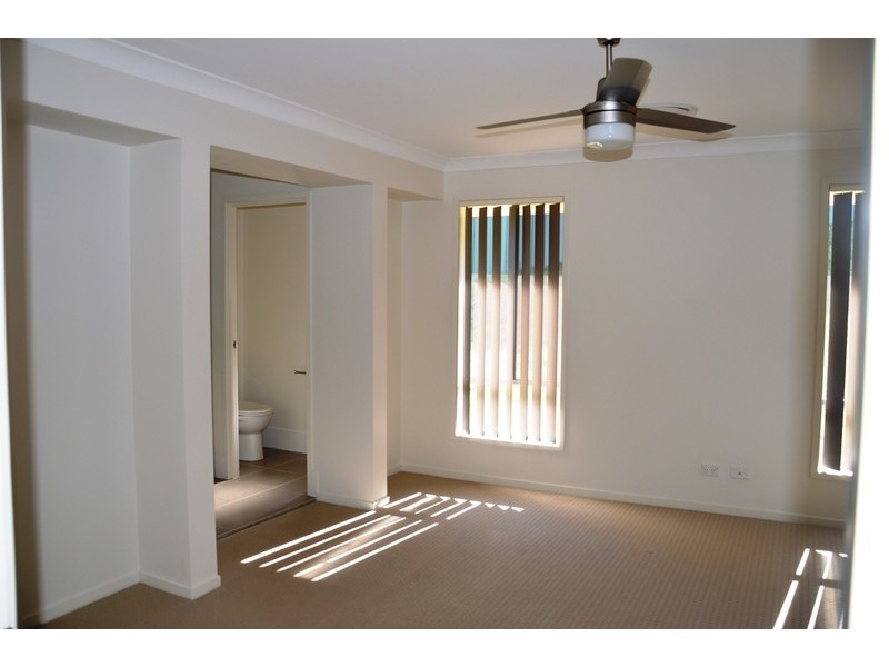 28 Dixon  Circuit, Muswellbrook NSW 2333