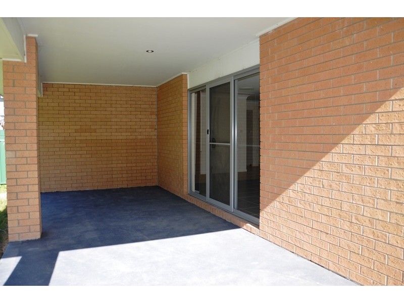 28 Dixon  Circuit, Muswellbrook NSW 2333