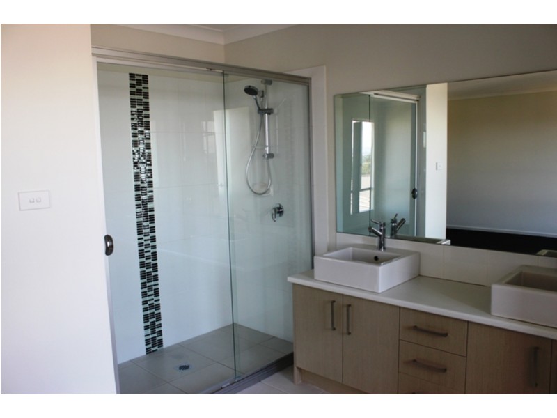 10 Grant Miller Street, Muswellbrook NSW 2333