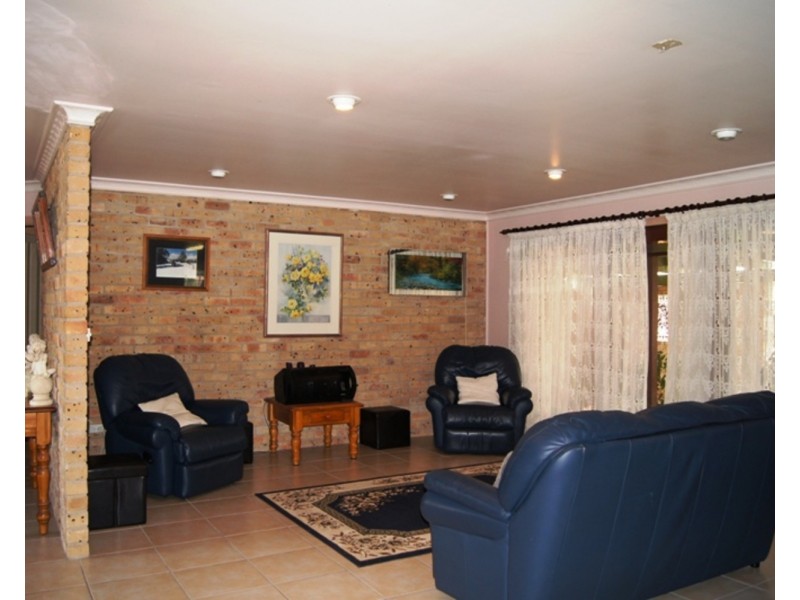 12 Shannon Close, Aberdeen NSW 2336